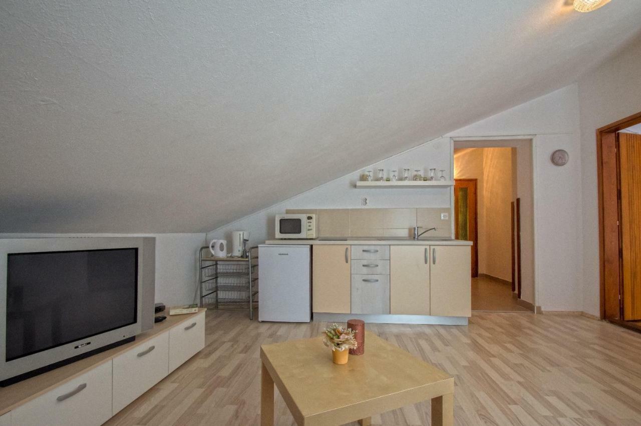 Apartments Sabina - 100M From Sea Crikvenica Phòng bức ảnh